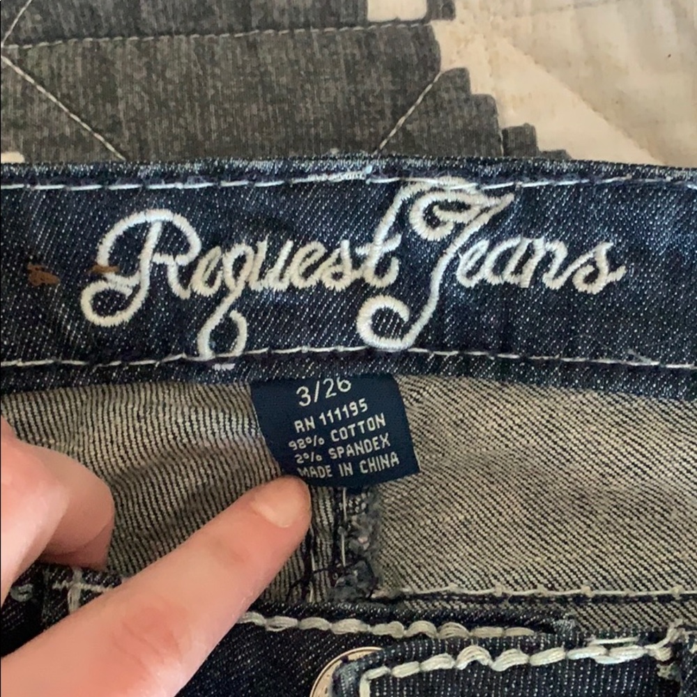 Jeans - Picture 3 of 4